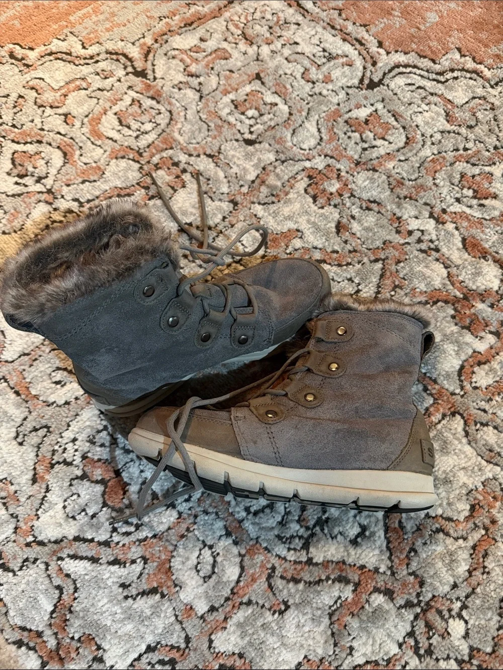 Sorel warm boots